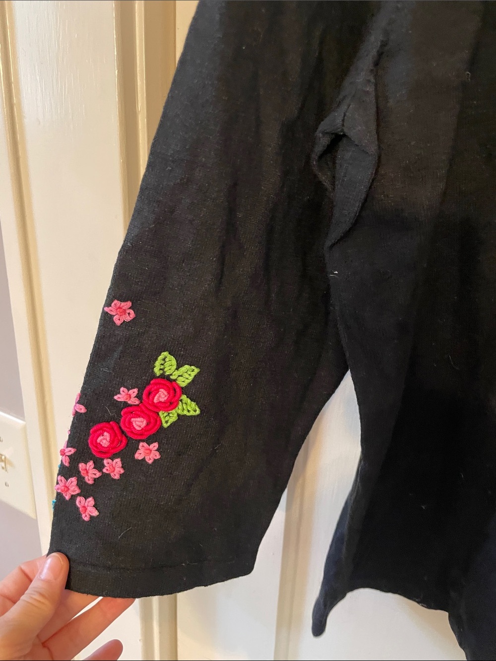 Marisa Christina Black Cardigan with Multicolor Floral Embroidery - Picture 4 of 6